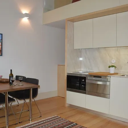 Like Iv - Mezzanine Apartment Porto