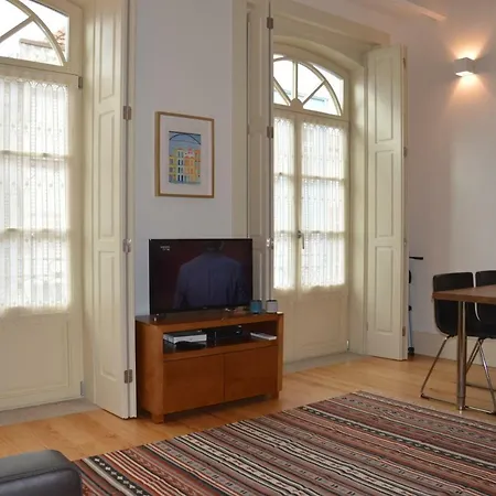 Like Iv - Mezzanine Apartman Porto