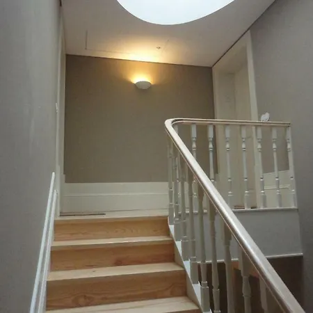 Like Iv - Mezzanine Porto