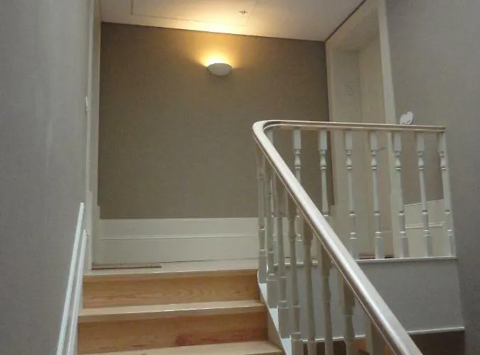 Like Iv - Mezzanine Πόρτο